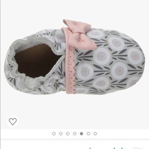 Robeez baby shoes gently used